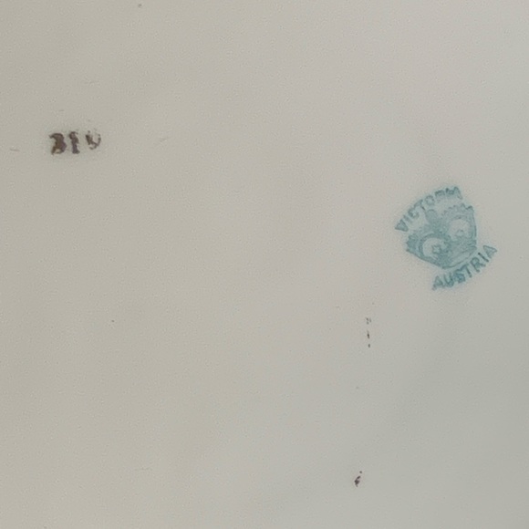 Antique Victoria Austria Floral 10" Porcelain Open Handled Cake Plate Green Trim - Picture 6 of 8